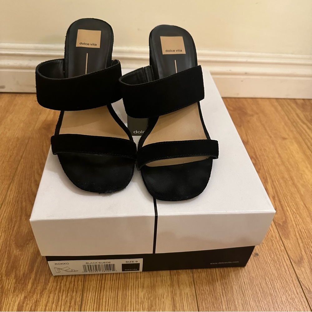 Dolce vita Rokko sandal/heal size 9 lightly worn black suede box included